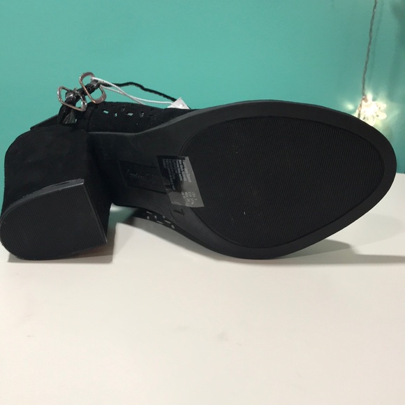 Peep Toe Suede Black Heels - Picture 5 of 7